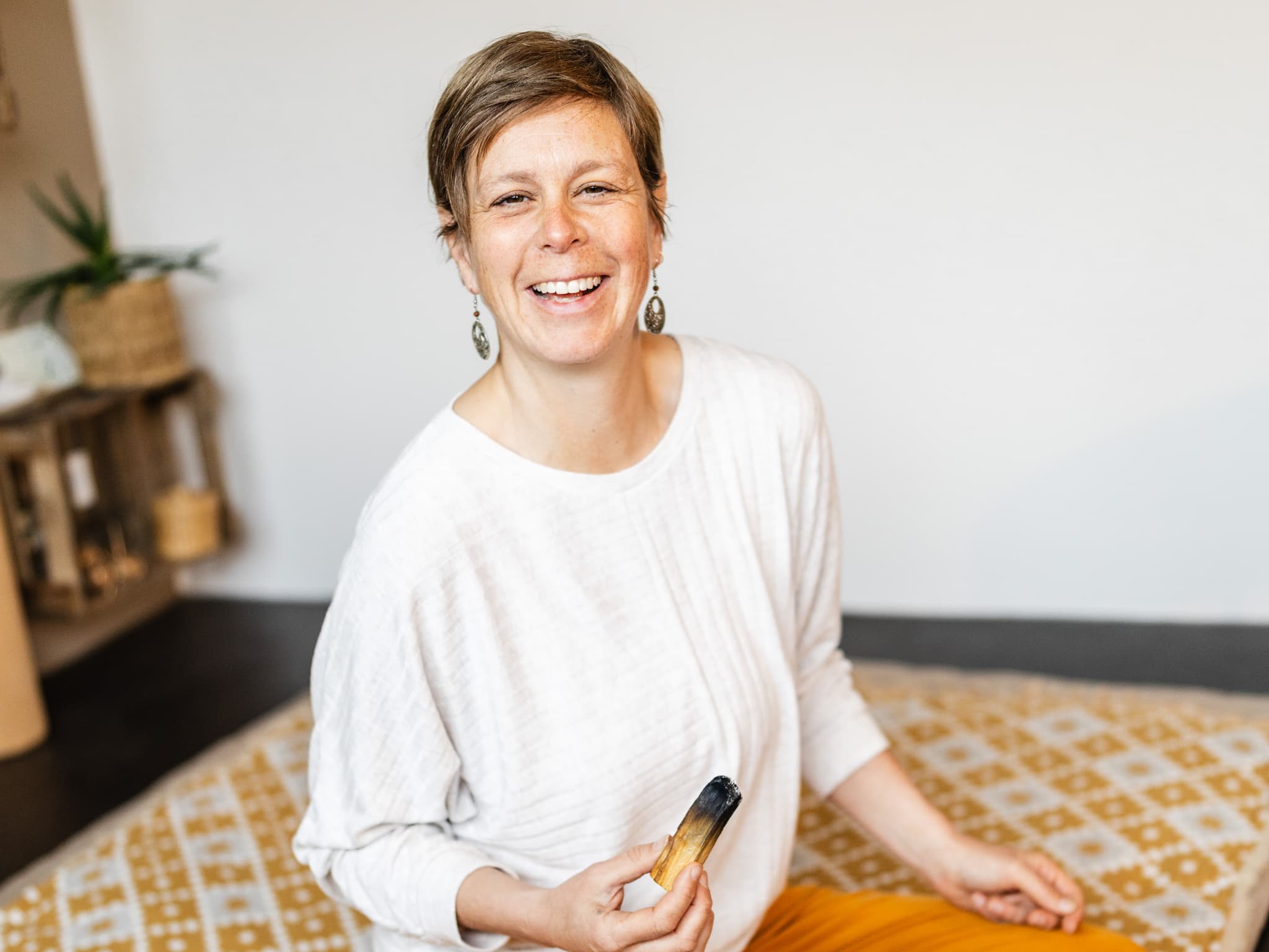 Anne Thorand, Somatic Coach und Yogalehrerin Freiburg – Holistic Bodywork und persönliche Entwicklung im Breisgau
